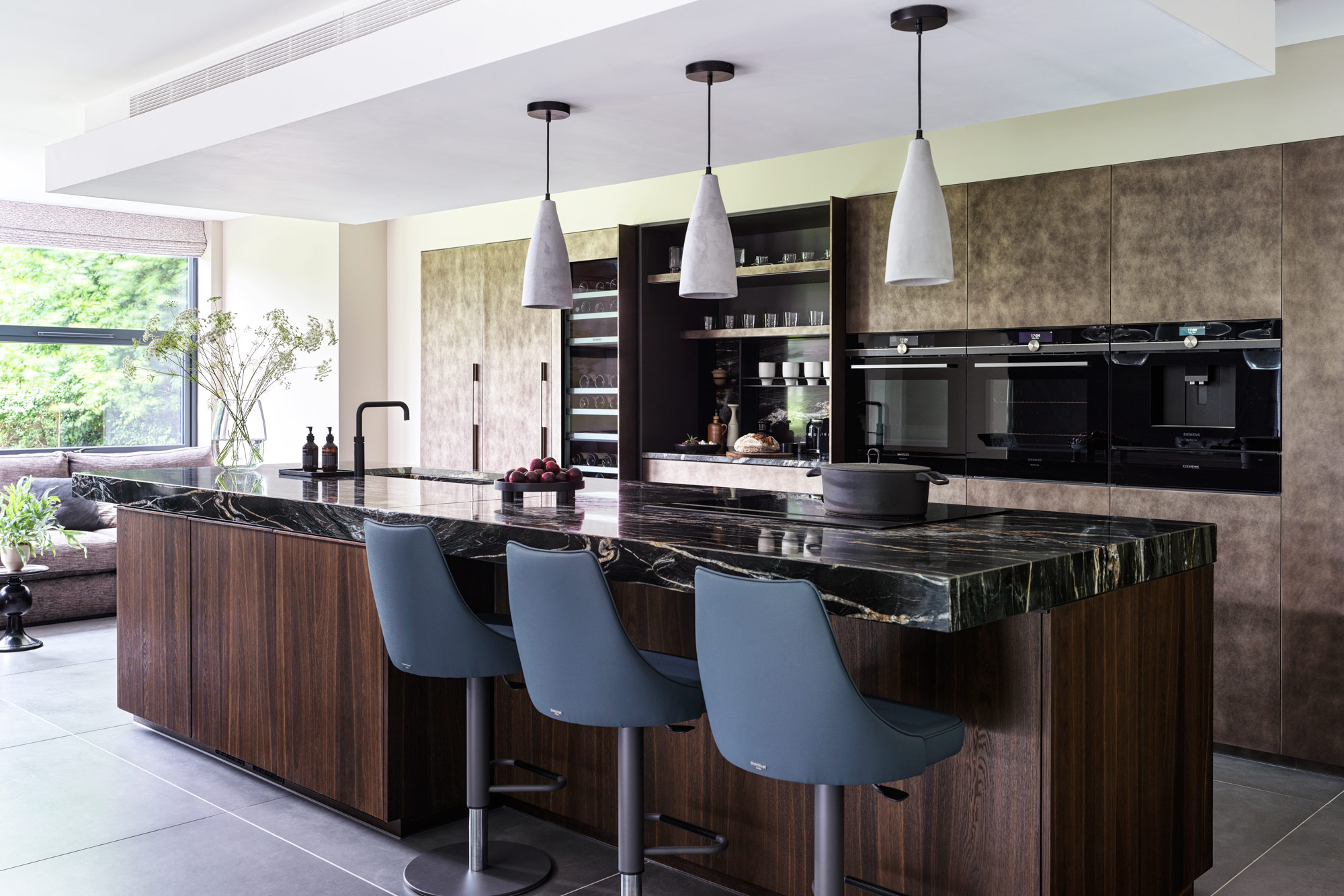 Fontana bespoke kitchen hertfordshire island | Design as Art | interior architectural design studio